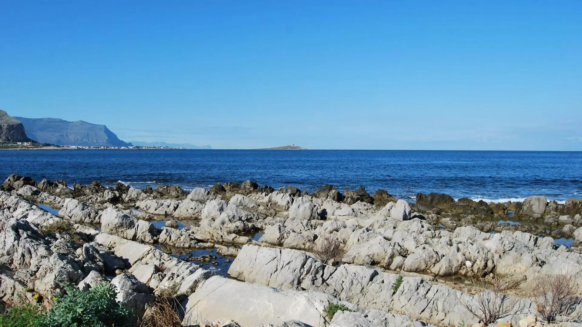 Casa Punta Barcarello, Sferracavallo Fronte Mare E Tramonti Da Sogno, A Due Passi Dalla Splendida Spiaggia Di Mondello Palermo Italien